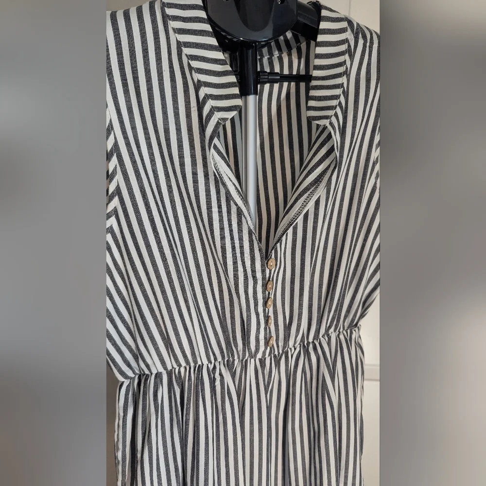 Striped Sleeveless Tiered Midi Dress – Black/White – Women’s M - Picture 3 of 7